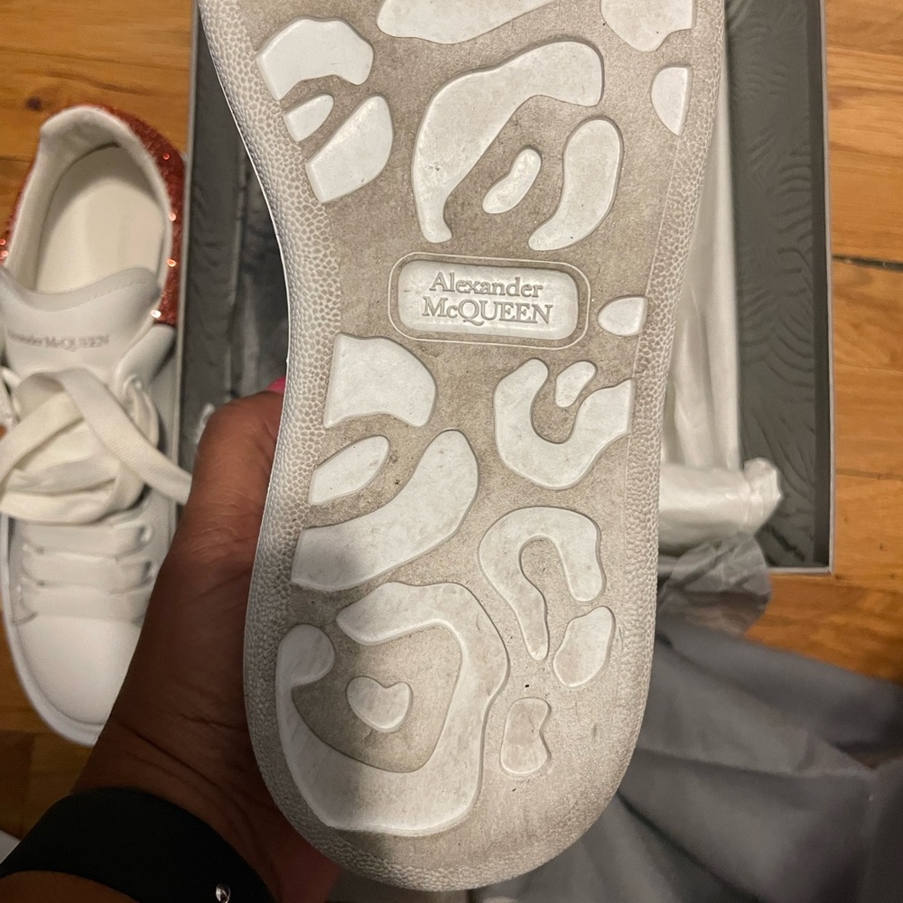 Alexander McQueen Sneakers - Picture 16 of 16